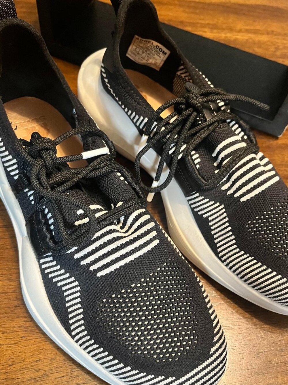 Sorel Women's Explorer Defy Low Sneakers in Black & White Colorway Size 9